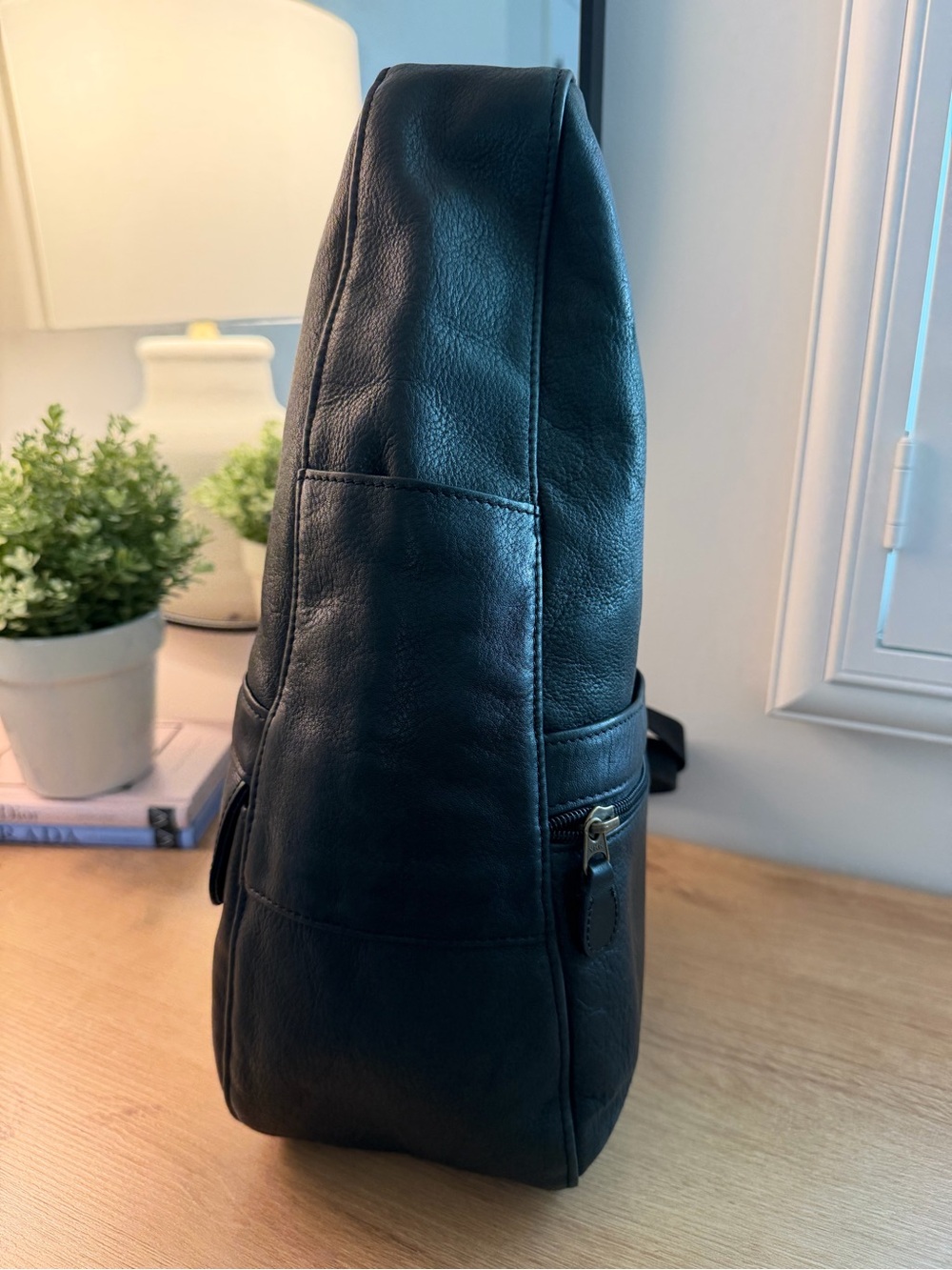 LLBean Black Leather Ameribag crossbody - Picture 4 of 7